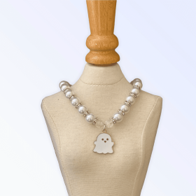 My Fa-BOO-Lous Pearl Ghost Necklace (Color: White, size: small)